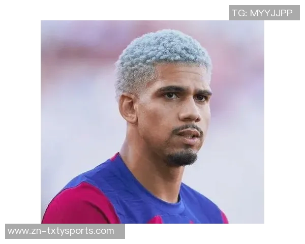 卡拉格直言阿劳霍表现不佳巴萨若想进步需考虑出售他