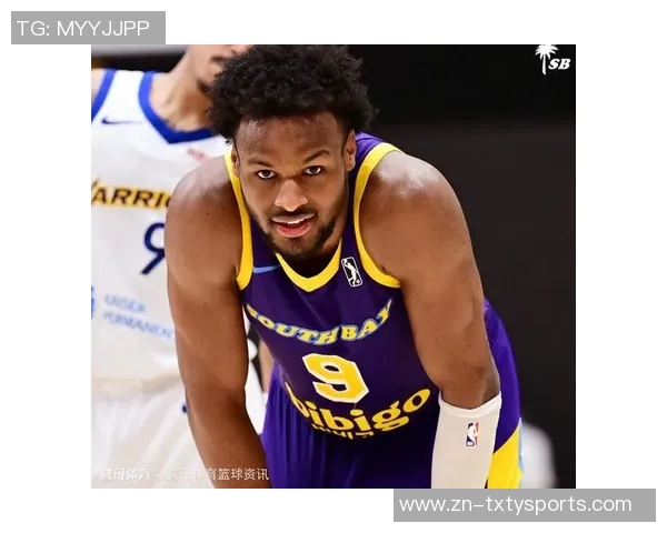 夸梅:布朗尼若想首发需提升接球投篮能力不能只依赖老爸的三分训练 夸梅:布朗尼若想首发需提升接球投篮能力不能只依赖老爸的三分训练