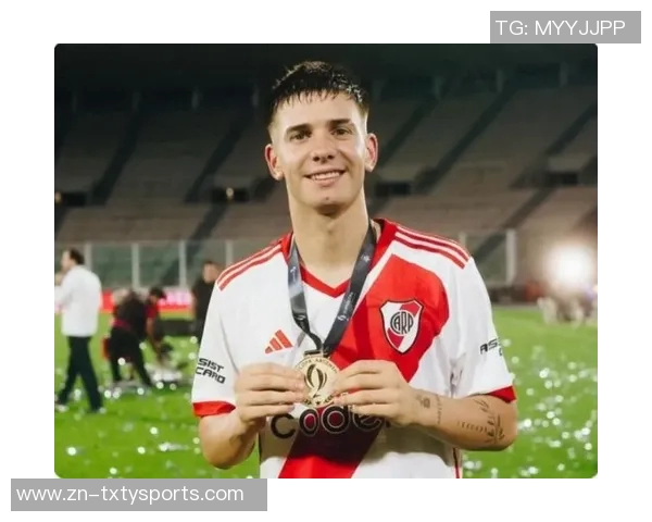 马斯坦托诺重返皇马训练场姆巴佩恢复情况仍待观察 马斯坦托诺重返皇马训练场姆巴佩恢复情况仍待观察